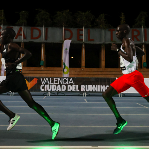 Inspiring documentary: Joshua Cheptegei breaks the 10,000 m world ...